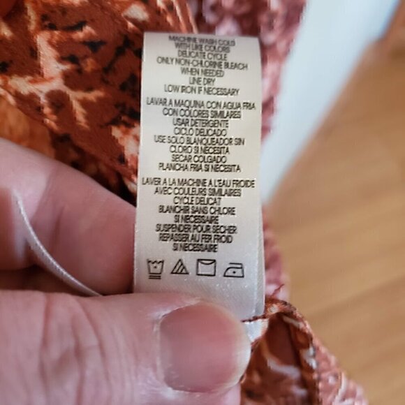 Like NEW Calvin Klein Geometric-Print Button-Down Shirt Size: Small - Picture 6 of 9